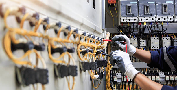 Professional Electrician technician working in Lake Worth, TX